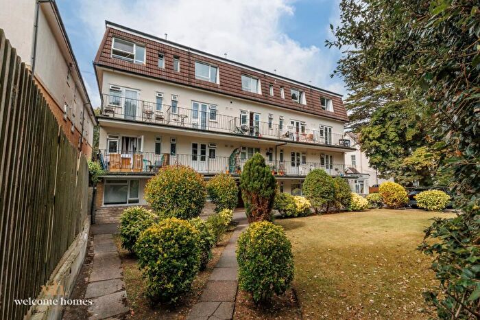 1 Bedroom Flat For Sale In Knyveton Road, Pinelands, BH1