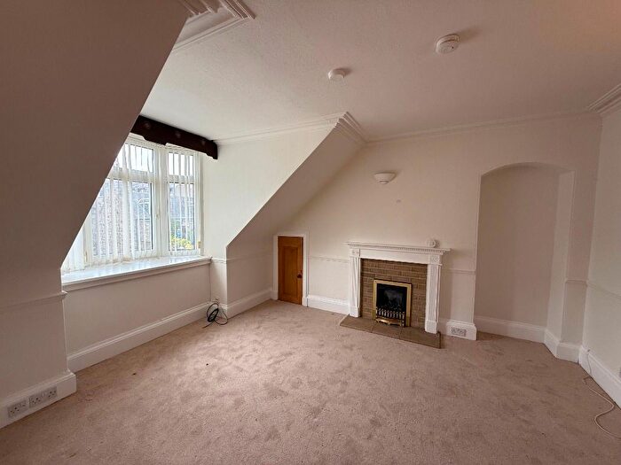 2 Bedroom Flat To Rent In George Street, City Centre, Aberdeen, AB25