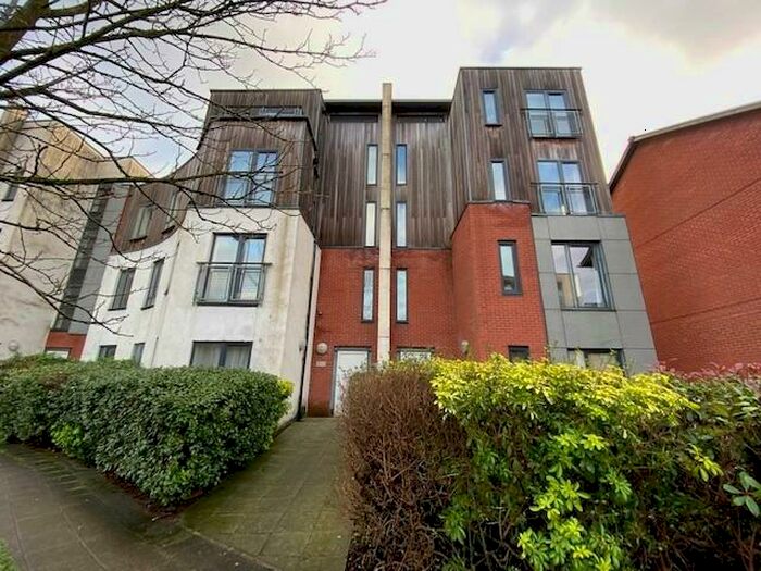 2 Bedroom Flat To Rent In The Boulevard, West Didsbury, Manchester, M20