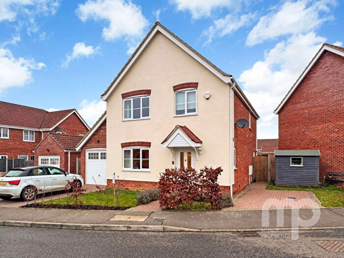 4 Bedroom Detached House For Sale In Monarch Close, Wymondham, NR18