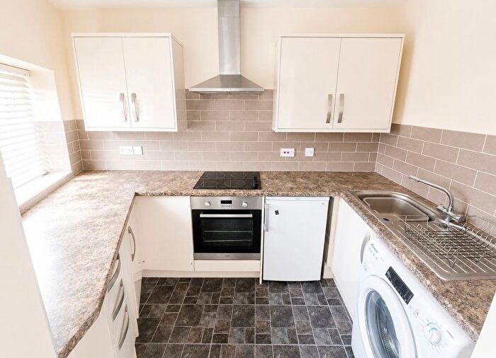 2 Bedroom Flat To Rent In Red Bank Road, Bispham, Blackpool, FY2