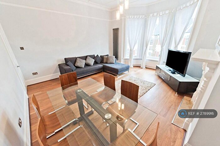 3 Bedroom Flat To Rent In Downe Mansions, London, NW6