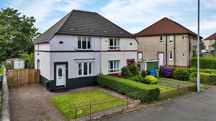 2 Bedroom Semi Detached House For Sale In Glasgow Road, Barrhead, Glasgow, East Renfrewshire, G78