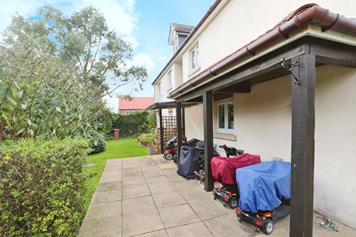 1 Bedroom Flat For Sale In Easterfield Court, Driffield, YO25