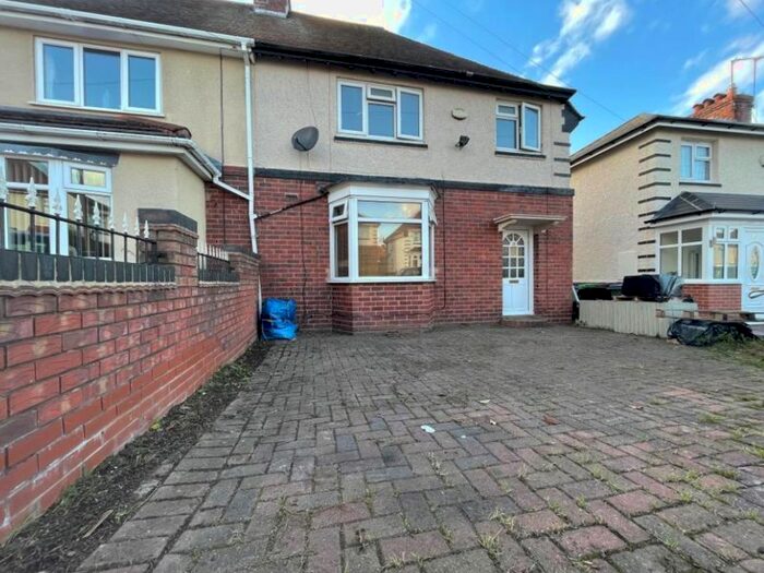 3 Bedroom Semi-Detached House To Rent In Abbey Crescent, Oldbury B68