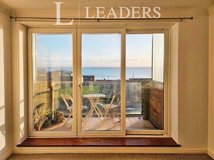 2 Bedroom Apartment To Rent In Fairlawns, Kingsway, Hove, BN3