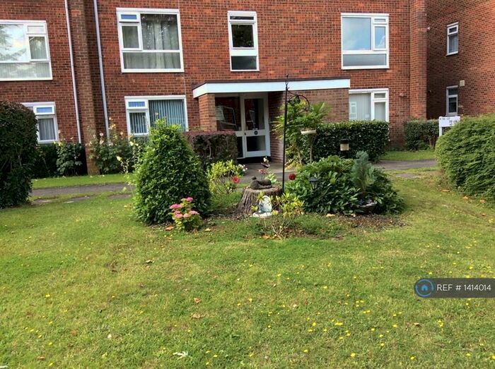 1 Bedroom Flat To Rent In Forestdale, South Croydon, CR0