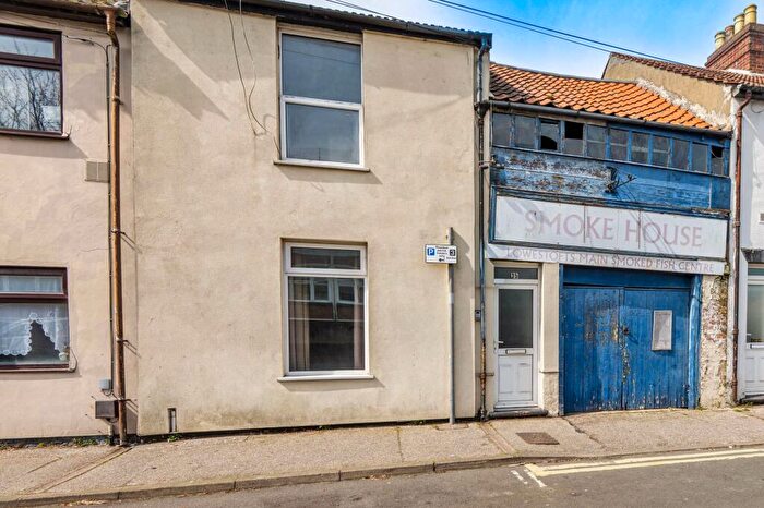 3 Bedroom Terraced House For Sale In Raglan Street, Lowestoft, NR32
