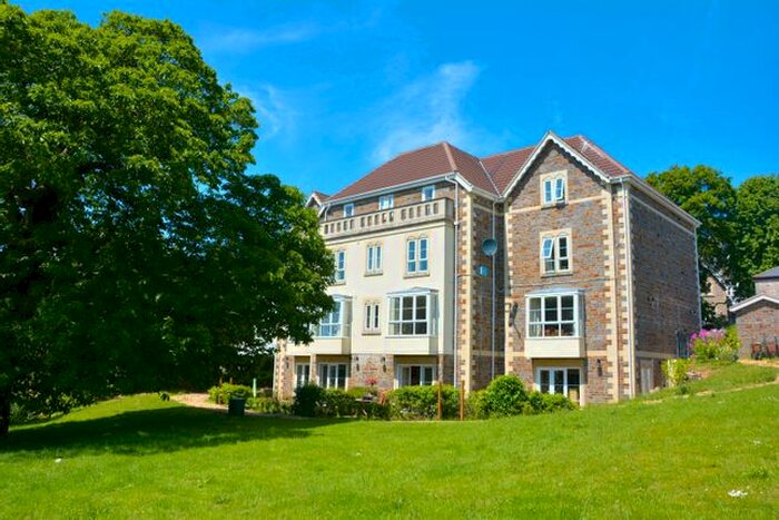 2 Bedroom Flat To Rent In Shrubbery Road, Weston-Super-Mare, BS23