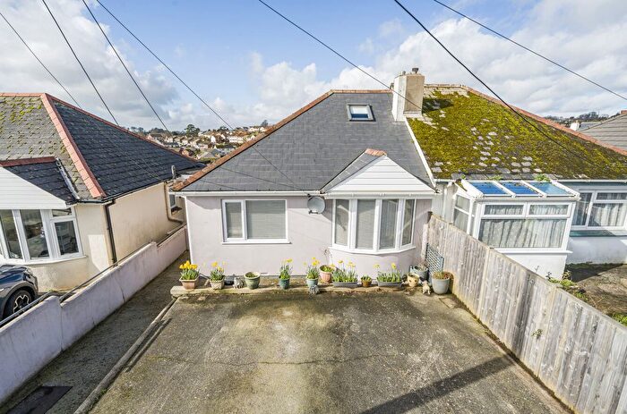 2 Bedroom Semi-Detached Bungalow For Sale In Barton Avenue, Paignton, Devon, TQ3
