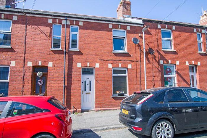 2 Bedroom Terraced House For Sale In Queens Road, Penarth, CF64