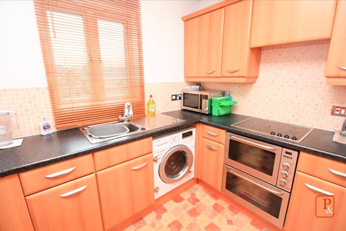 2 Bedroom Apartment To Rent In Clarendon Way, Colchester, Essex, CO1
