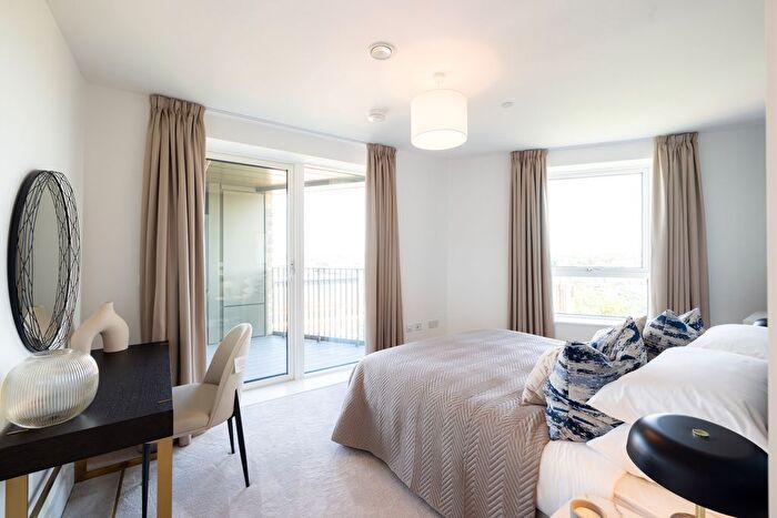 2 Bedroom Flat For Sale In Silver Road, Lewisham, SE13
