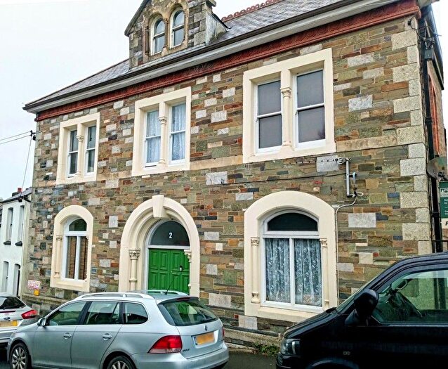 1 Bedroom Flat For Sale In Flat, Brotherhood Hall, Wooda Road, Launceston, Cornwall, PL15
