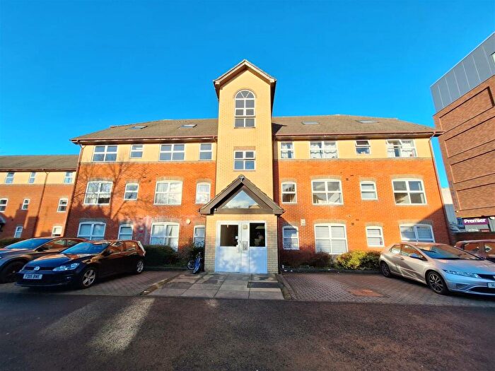 2 Bedroom Flat To Rent In Kings Road, Reading, RG1