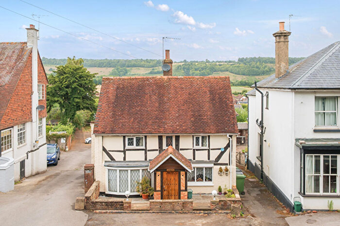 2 Bedroom Detached House For Sale In Guildford Road, Westcott, RH4