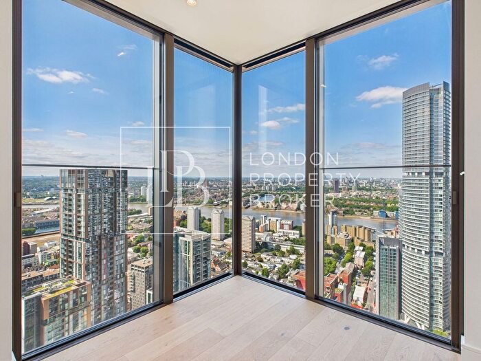 2 Bedroom Flat To Rent In Harcourt Tower, South Quay Plaza, E14