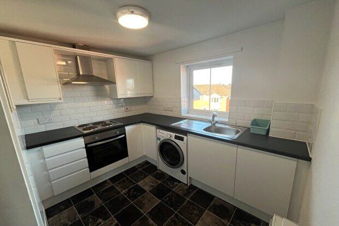 2 Bedroom Flat To Rent In Jesmond Place, Newcastle Upon Tyne, NE2