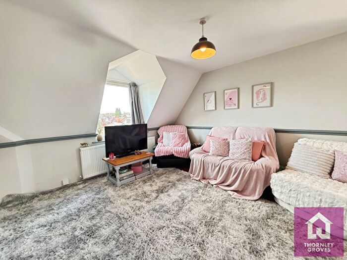 1 Bedroom Flat To Rent In Woodlands Road, Manchester, Greater Manchester, M8