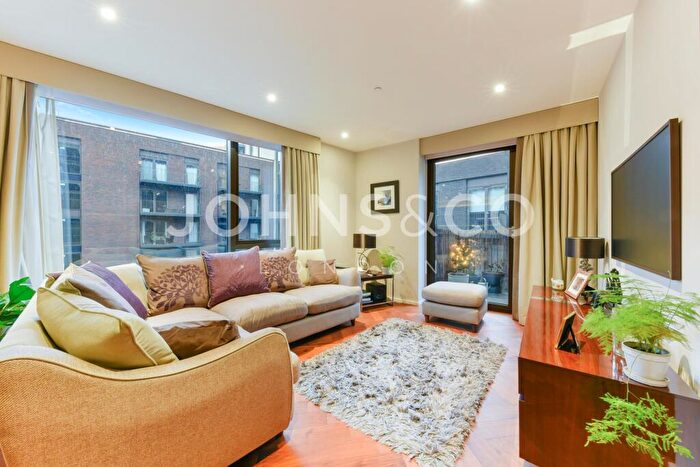 2 Bedroom Apartment For Sale In Ambassador Building, Embassy Gardens, SW11