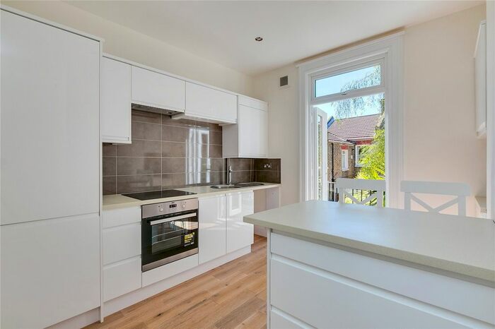 1 Bedroom Flat To Rent In Avondale, Vera Road, SW6
