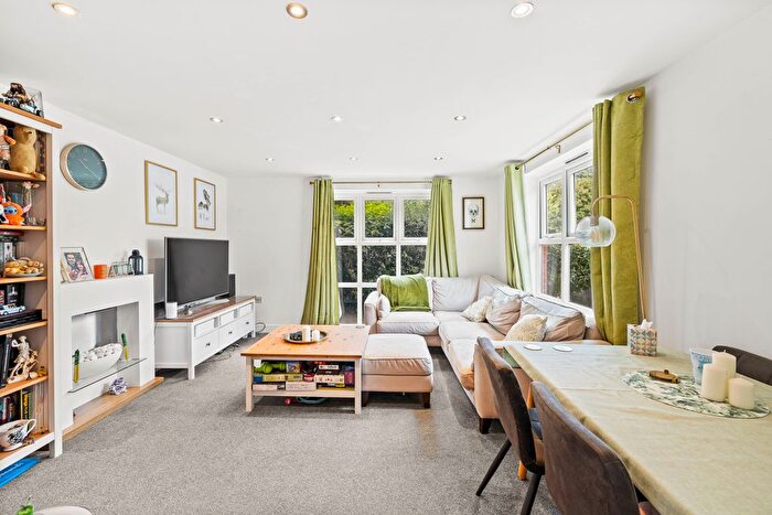2 Bedroom Maisonette For Sale In Ref: Gk - Foxboro Road, Redhill, RH1
