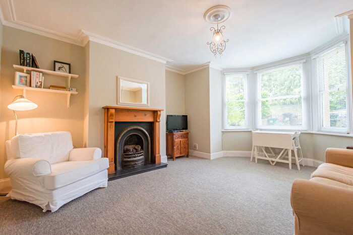 1 Bedroom Flat To Rent In Prior Park Road - Garden Flat In Widcombe, BA2