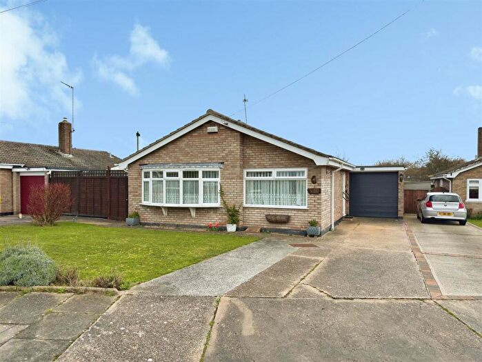 2 Bedroom Detached Bungalow For Sale In Thurne Road, Oulton Broad, Lowestoft, Suffolk, NR33