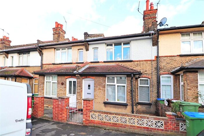 2 Bedroom House To Rent In Elm Road, Erith, Kent, DA8