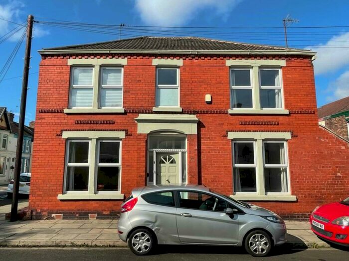 4 Bedroom House To Rent In Alverstone Road, Mossley Hill, L18