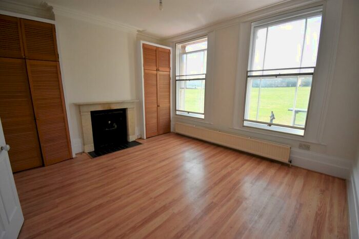 Flat To Rent In Royal Parade, Blackheath, SE3