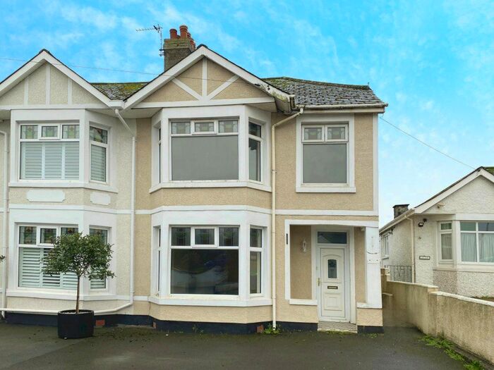 3 Bedroom Property To Rent In Maes Yr Haf, Heol Yr Ynys, Bridgend, CF31