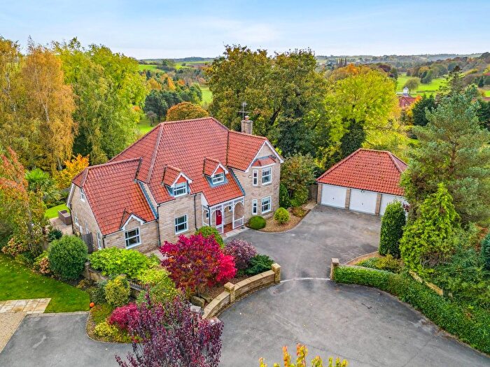 5 Bedroom Detached House To Rent In Avon Garth, Wetherby, LS22