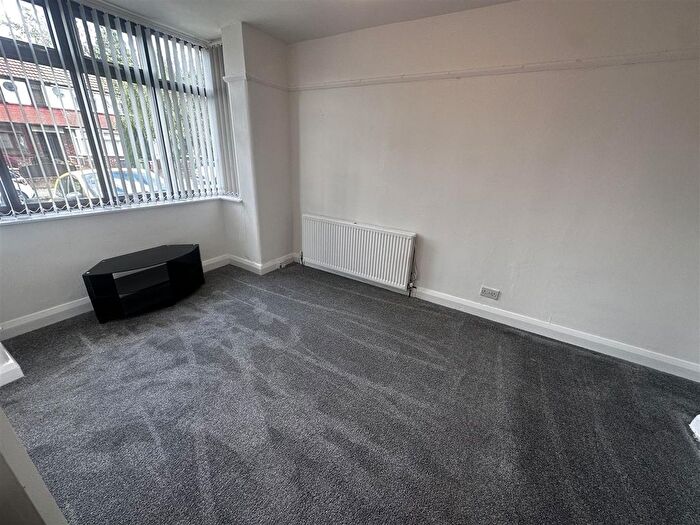 3 Bedroom Semi Detached House To Rent In Melverley Road, Manchester, M9