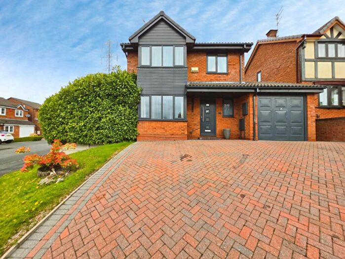 4 Bedroom Detached House For Sale In Tidebrook Place, Stoke-On-Trent, ST6