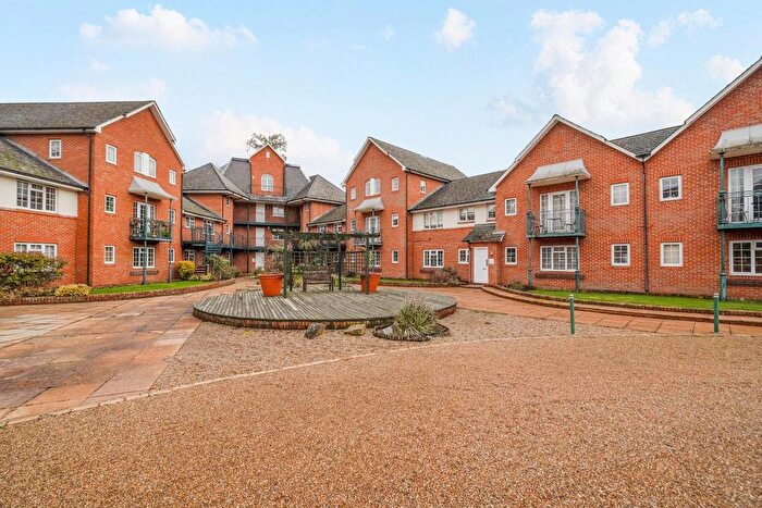 2 Bedroom Flat For Sale In St. Leonards Road, Windsor, SL4