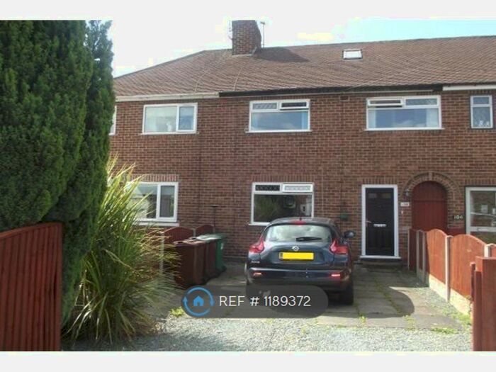 3 Bedroom Terraced House To Rent In Felstead Road, Nottingham, NG8