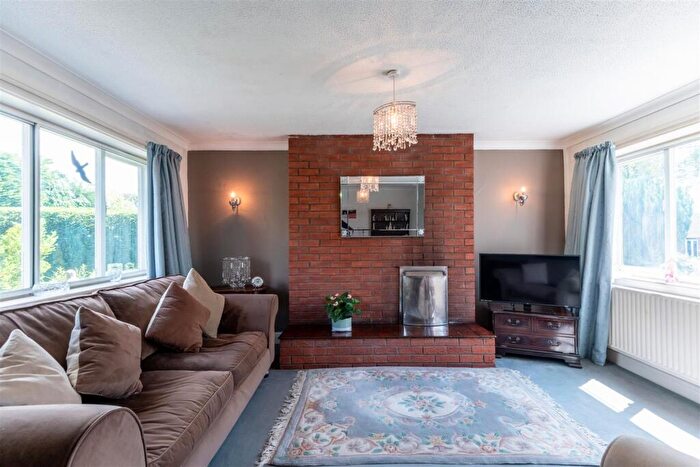 4 Bedroom Detached House For Sale In The Coppice, Cuddington, Northwich, CW8