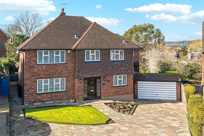 4 Bedroom Detached House For Sale In Beechen Grove, Pinner Village, HA5
