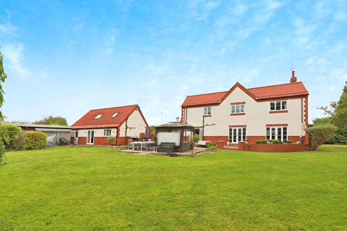6 Bedroom Detached House For Sale In Hull Road, Woodmansey, Beverley, HU17