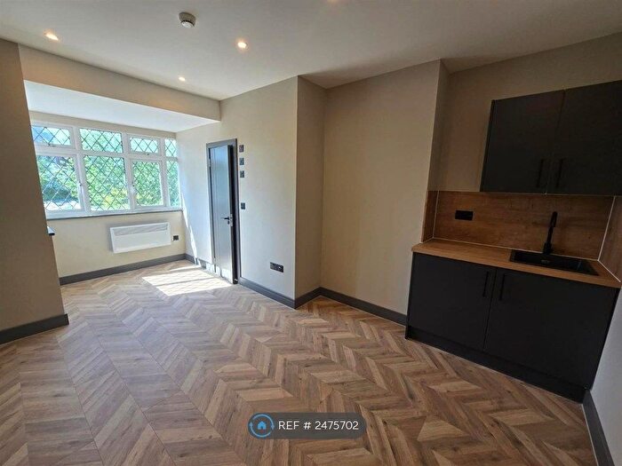 Studio To Rent In London Road, Ewell, Epsom, KT17