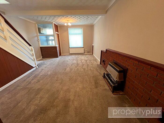 3 Bedroom End Terrace House For Sale In Lloyd Street, Pentre, Rhonnda Cynon Taff, CF41
