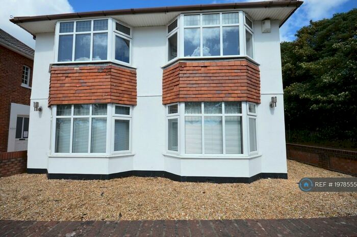 3 Bedroom Detached House To Rent In Alton Road, Bournemouth, BH10