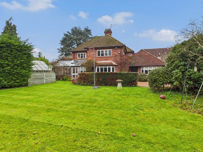 5 Bedroom Detached House For Sale In Grove Road, Beaconsfield, Buckinghamshire, HP9