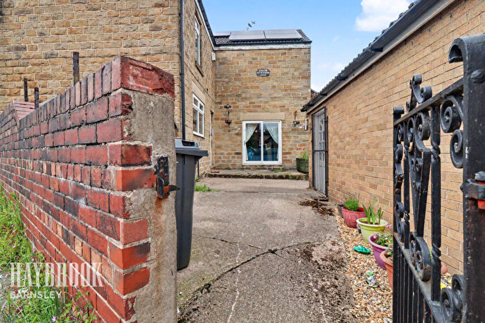 4 Bedroom Cottage For Sale In Beech Street, Barnsley, S70