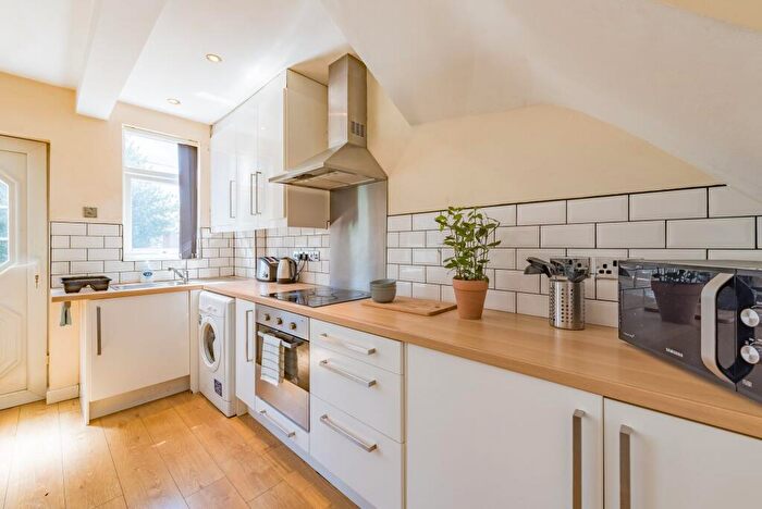 3 Bedroom House To Rent In Victoria Road, Leeds, LS6