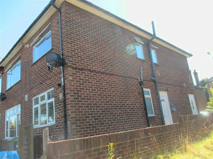 2 Bedroom Maisonette To Rent In Brook Street, Erith, Kent, DA8