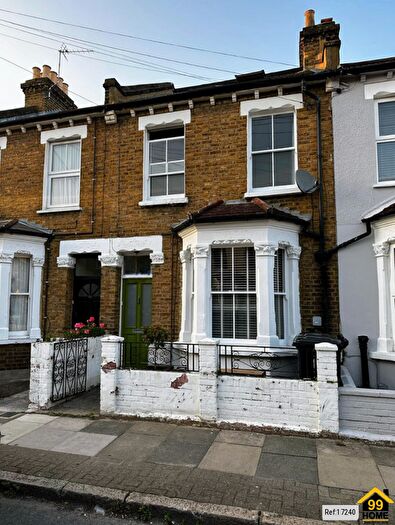4 Bedroom Terraced House To Rent In Graveney Road, London, SW17