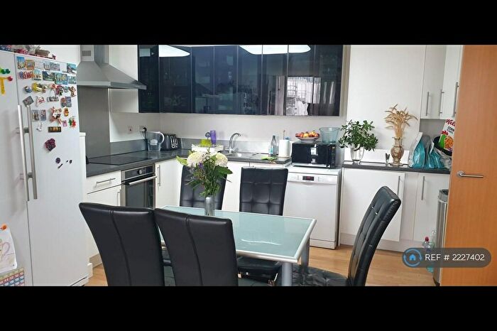 2 Bedroom Flat To Rent In Gallions Road, London, E16