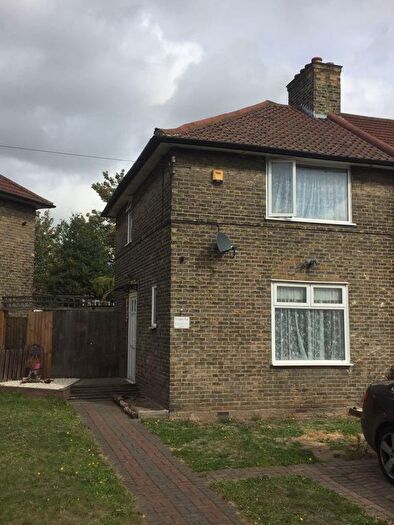 2 Bedroom Flat To Rent In Chaplin Road, Dagenham, RM9